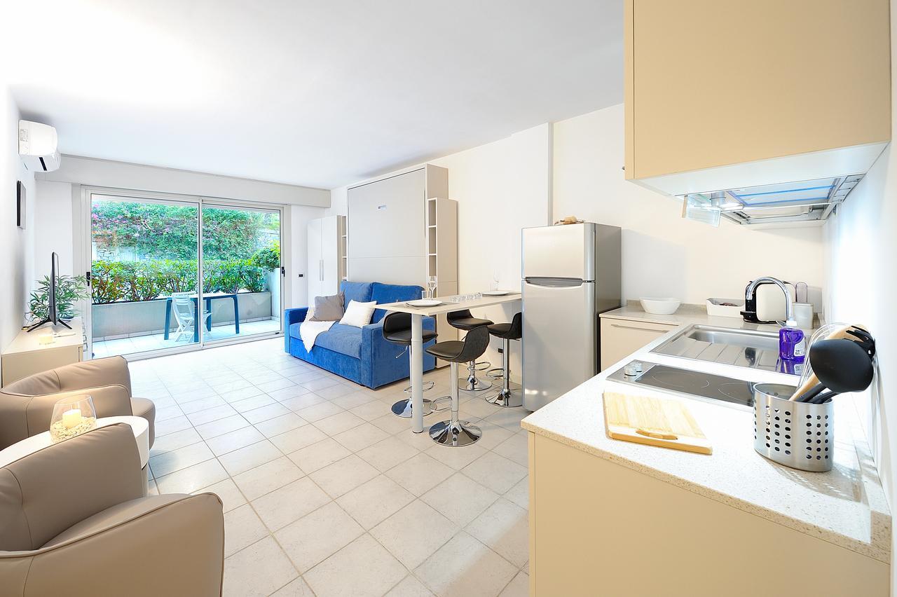 Silvia Degli Aregai Apartment Santo Stefano al Mare Luaran gambar
